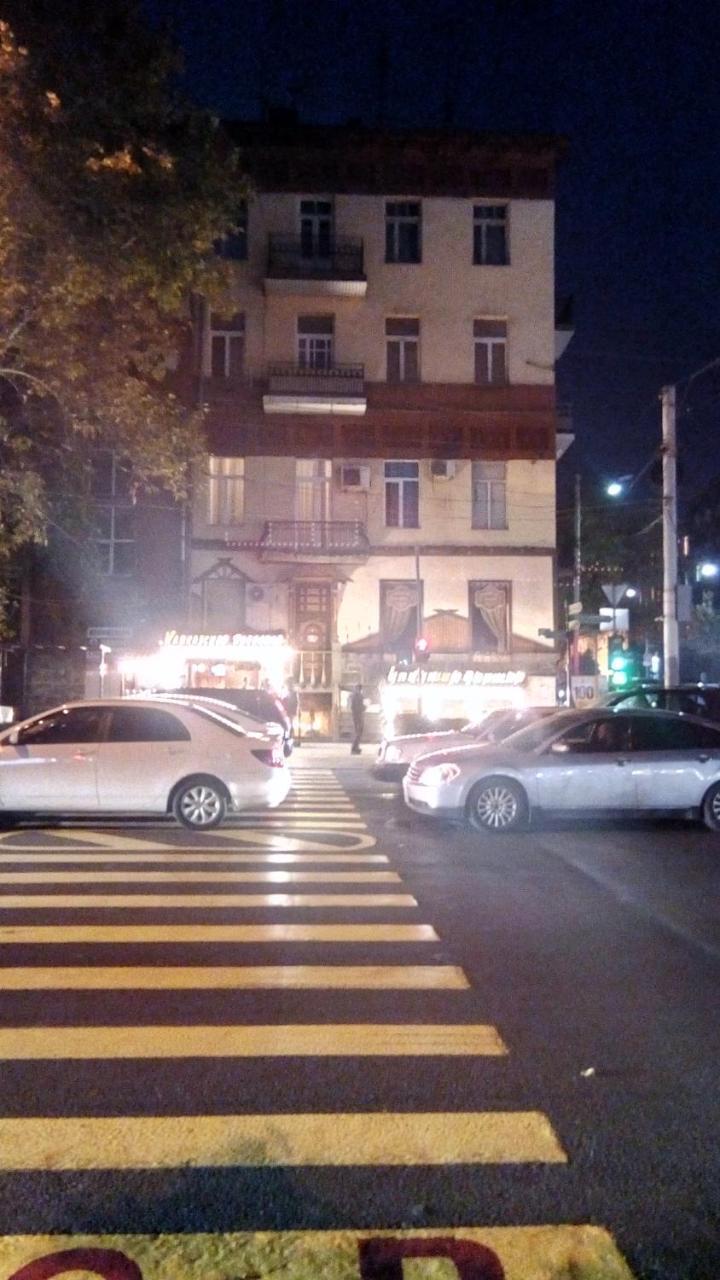 Lily'S Apartment Ереван Экстерьер фото